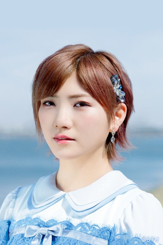 岡田奈々(おかだ・なな)/22歳